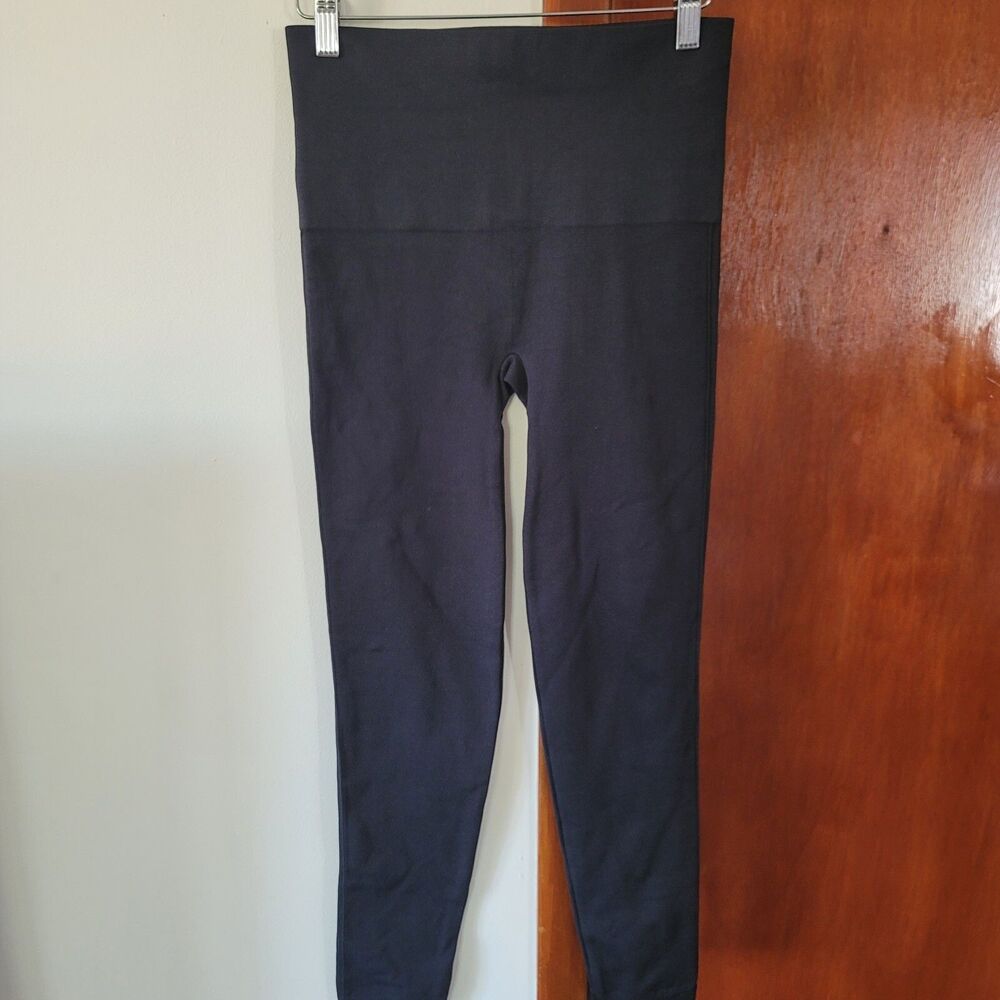 Spanx look at me now, high waisted seamless leggings color black size L - Picture 5 of 6